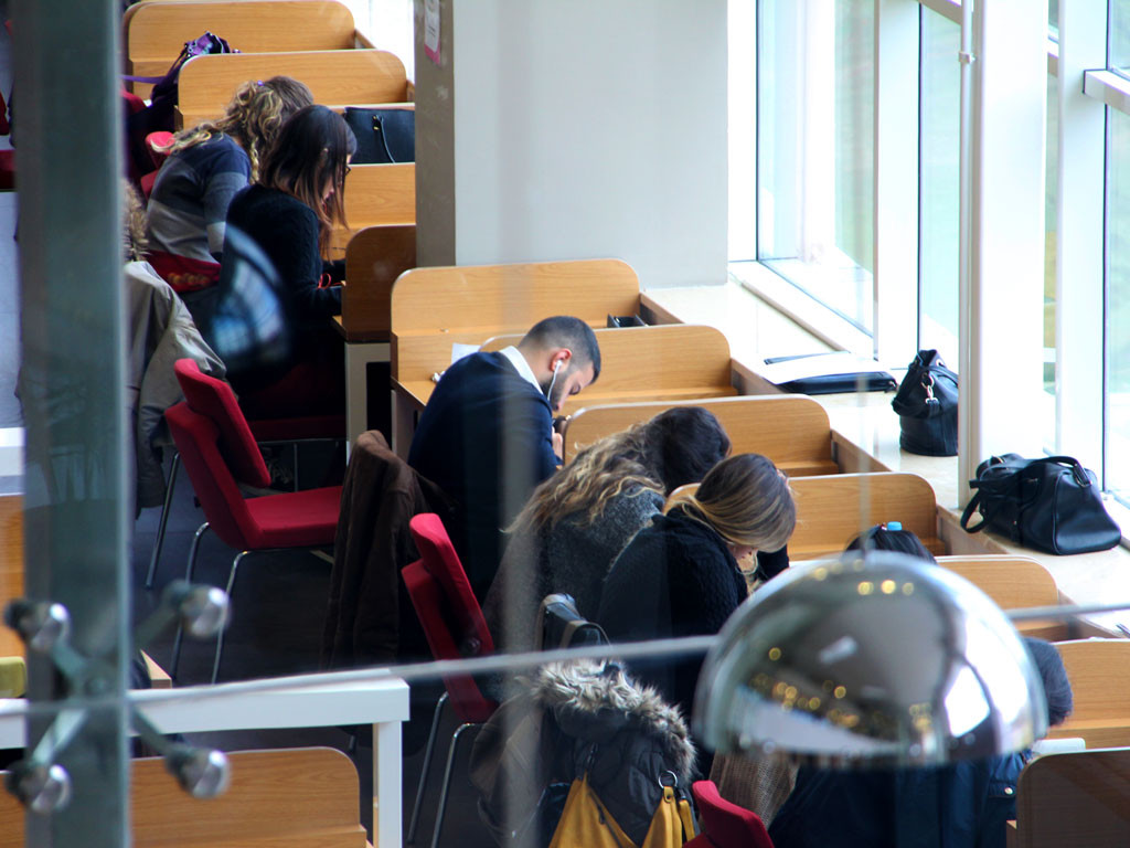 Atılım Üniversitesi - Kadir Zaim Kütüphanesi