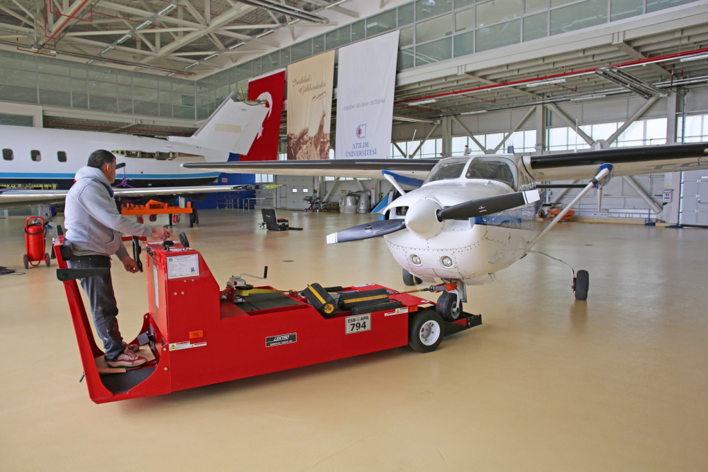 1562571194-Hangar_3.jpg