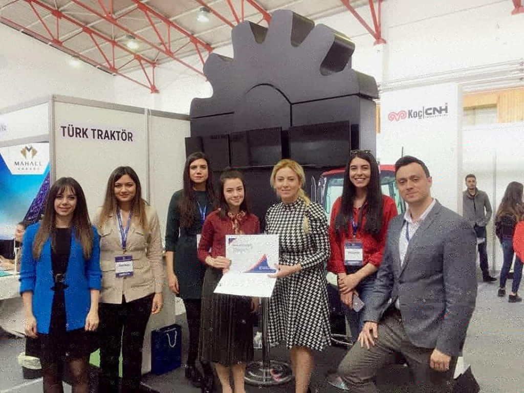 1606135446-TÜRK TRAKTÖR.jpg