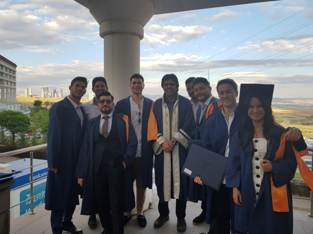 1563456393-2019 Mezuniyet Foto 3.jpg