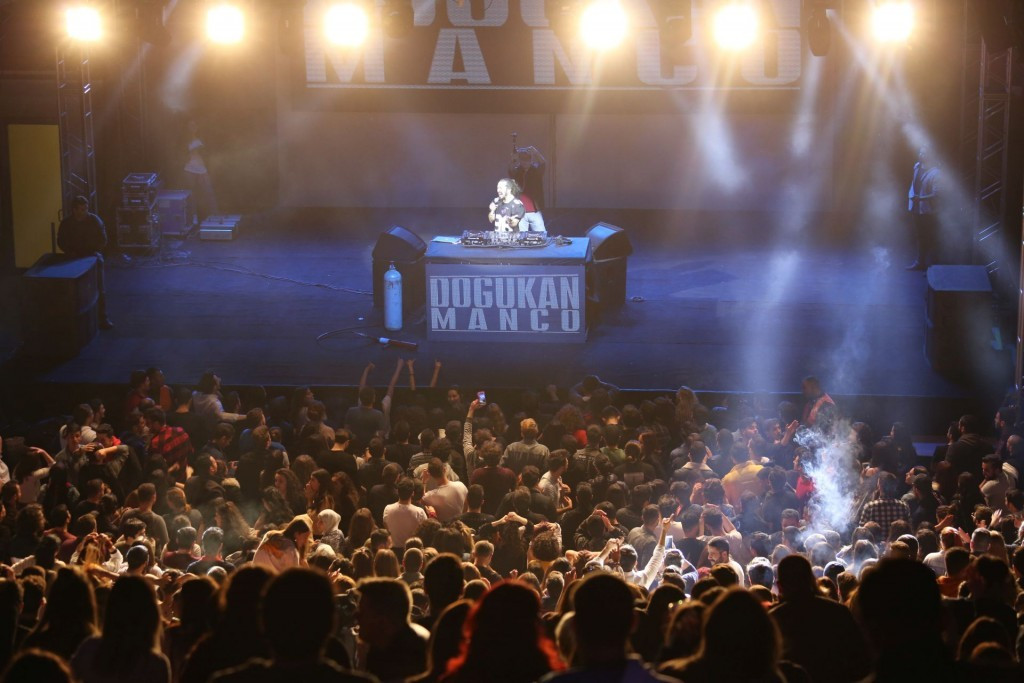 1556797590-thumbnail _1_.jpg