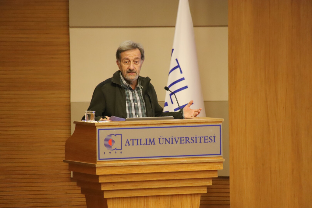 1734614383-Hasan hoca.JPG