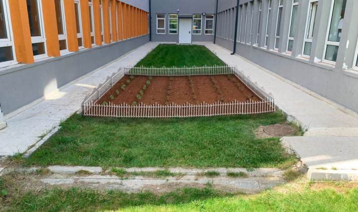 Atılım Kids Clup öğrencileriyle Ekolojik Bahçe Kurulumu