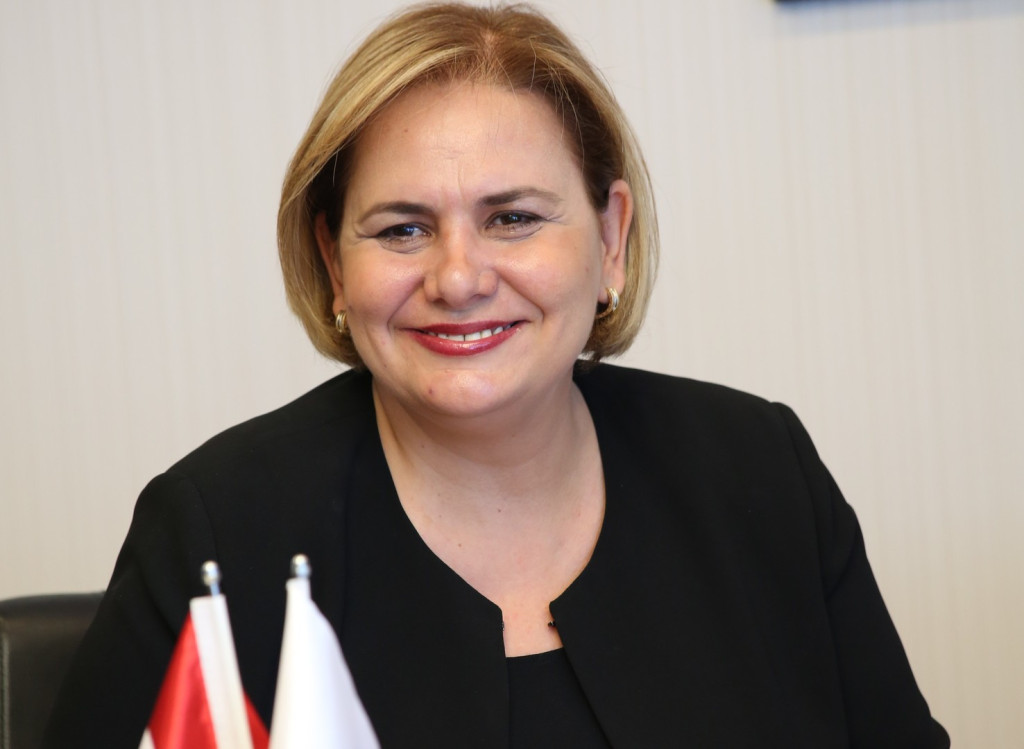 1530528712-09.jpg