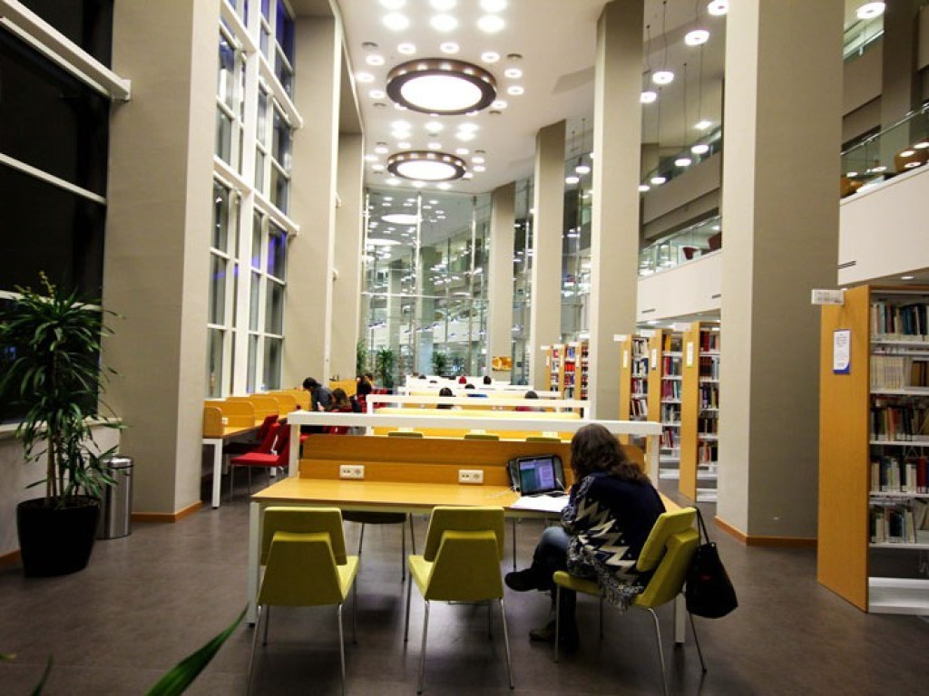 1614679504-3.jpg