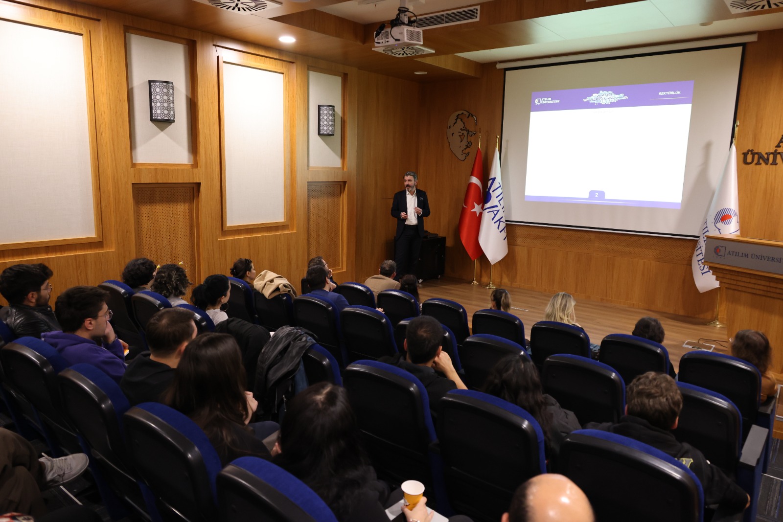 DİL VE MATEMATİK: İKİ ÖNEMLİ GÜÇ